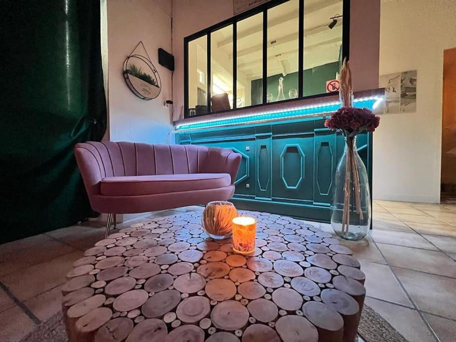 Suite Romance - Jacuzzi Moret-sur-Loing Kültér fotó