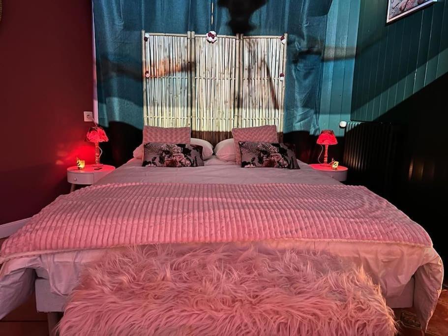 Suite Romance - Jacuzzi Moret-sur-Loing Kültér fotó